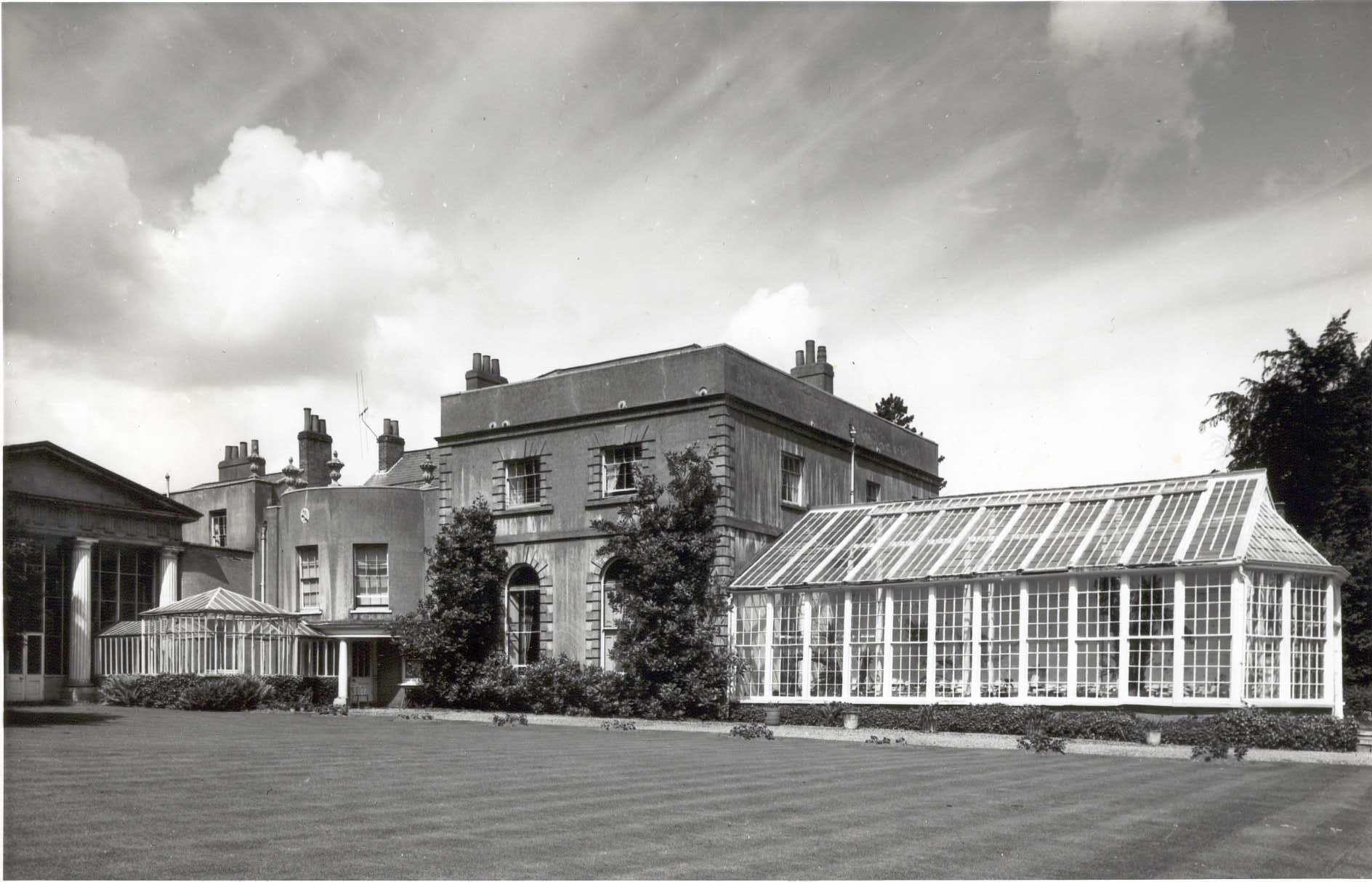 Pitt  Place once stood in Church Street 