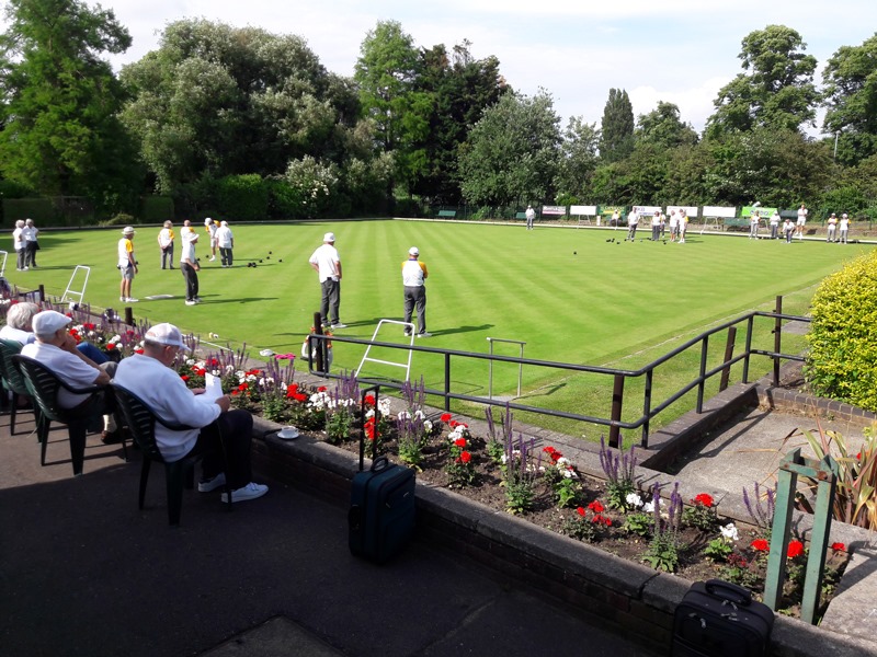 Bowls games underway